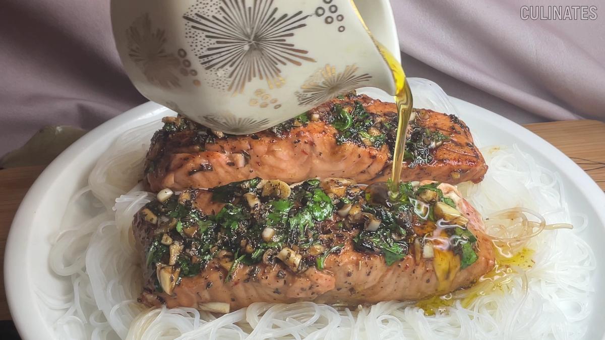 Honig-Knoblauch-Lachs mit Reisnudeln - Rezept - Bild Nr. 17531