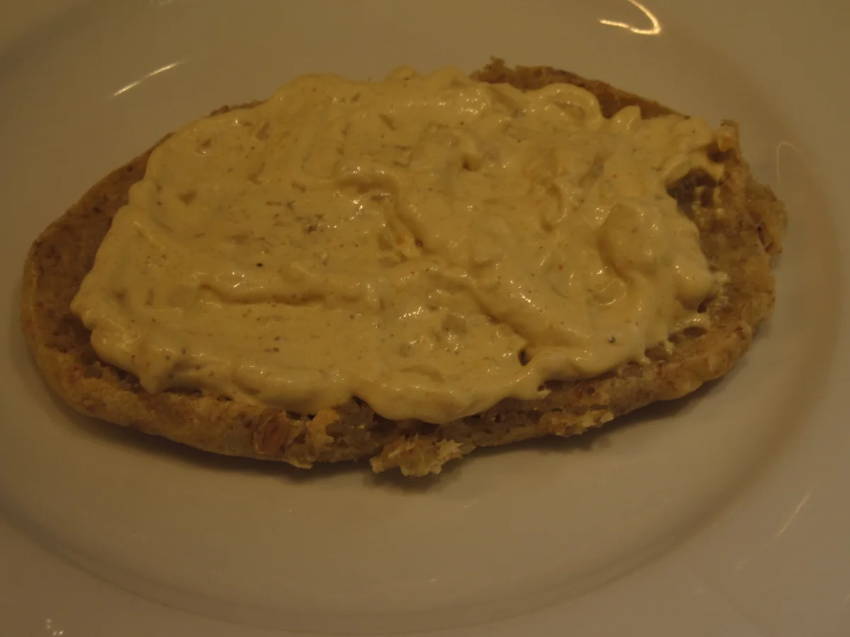 Rezept: Burger: Forellen-Burger mit Apfel-Curry-Dip Bild Nr. 17520 Burger: Forellen-Burger mit Apfel-Curry-Dip - Rezept - Bild Nr. 17520