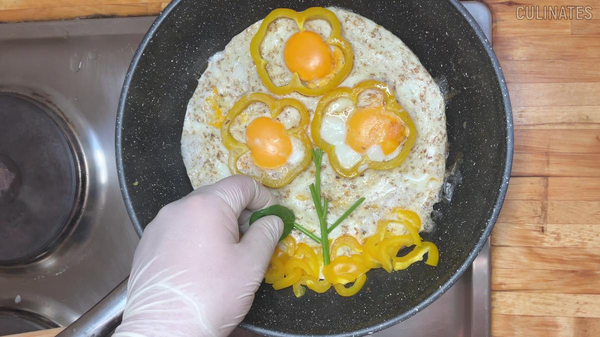 Spiegeleier in Form einer gelben Blume???????????? - Rezept - Bild Nr. 17525