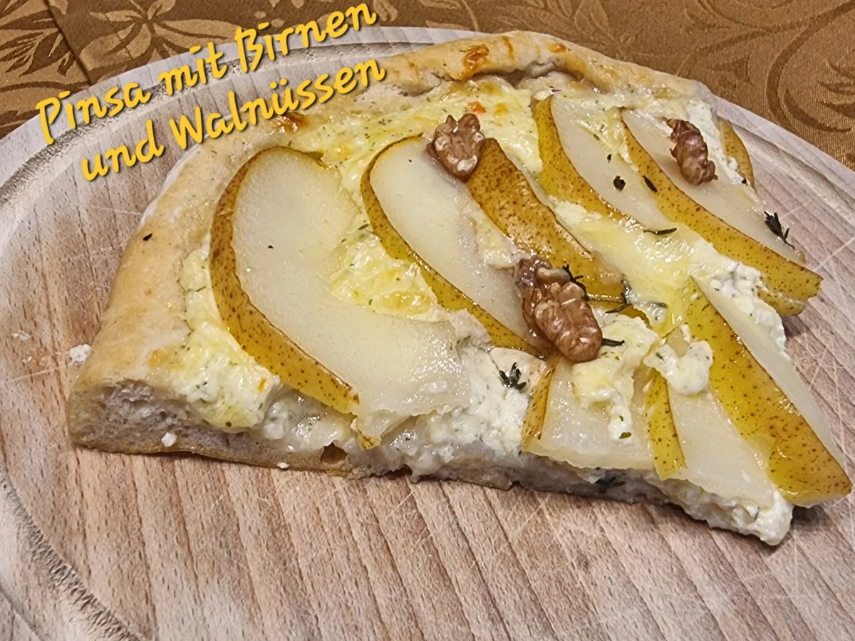 Rezept: Pinsa mit Birnen und Walnüssen Bild Nr. 17518 Pinsa mit Birnen und Walnüssen - Rezept - Bild Nr. 17518