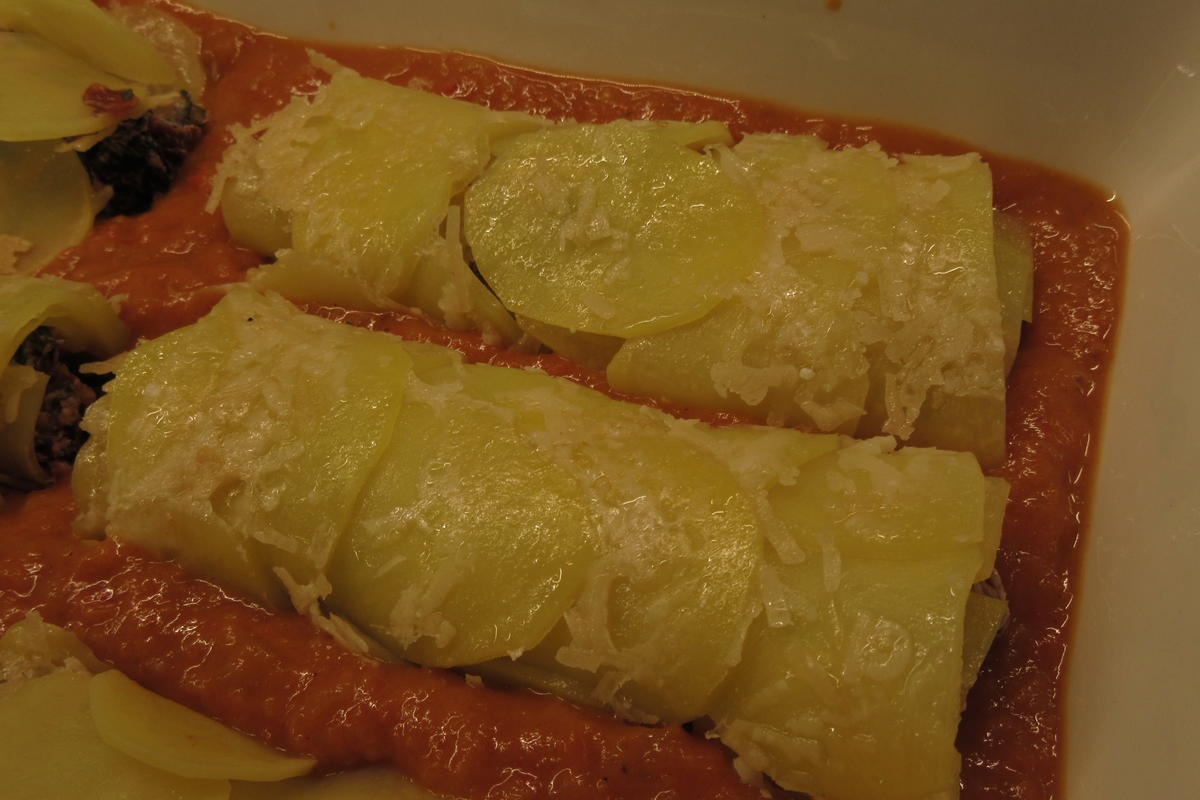 Kartoffeln: Kartoffel-Canneloni auf Paprikasoße* - Rezept - Bild Nr. 7