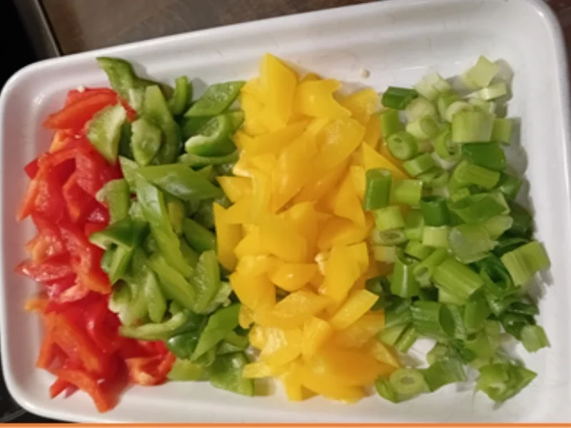 Hackfleisch mit Paprikamix in scharfer Sauce mit Basmatireis - Rezept - Bild Nr. 6