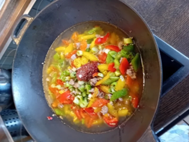 Hackfleisch mit Paprikamix in scharfer Sauce mit Basmatireis - Rezept - Bild Nr. 10