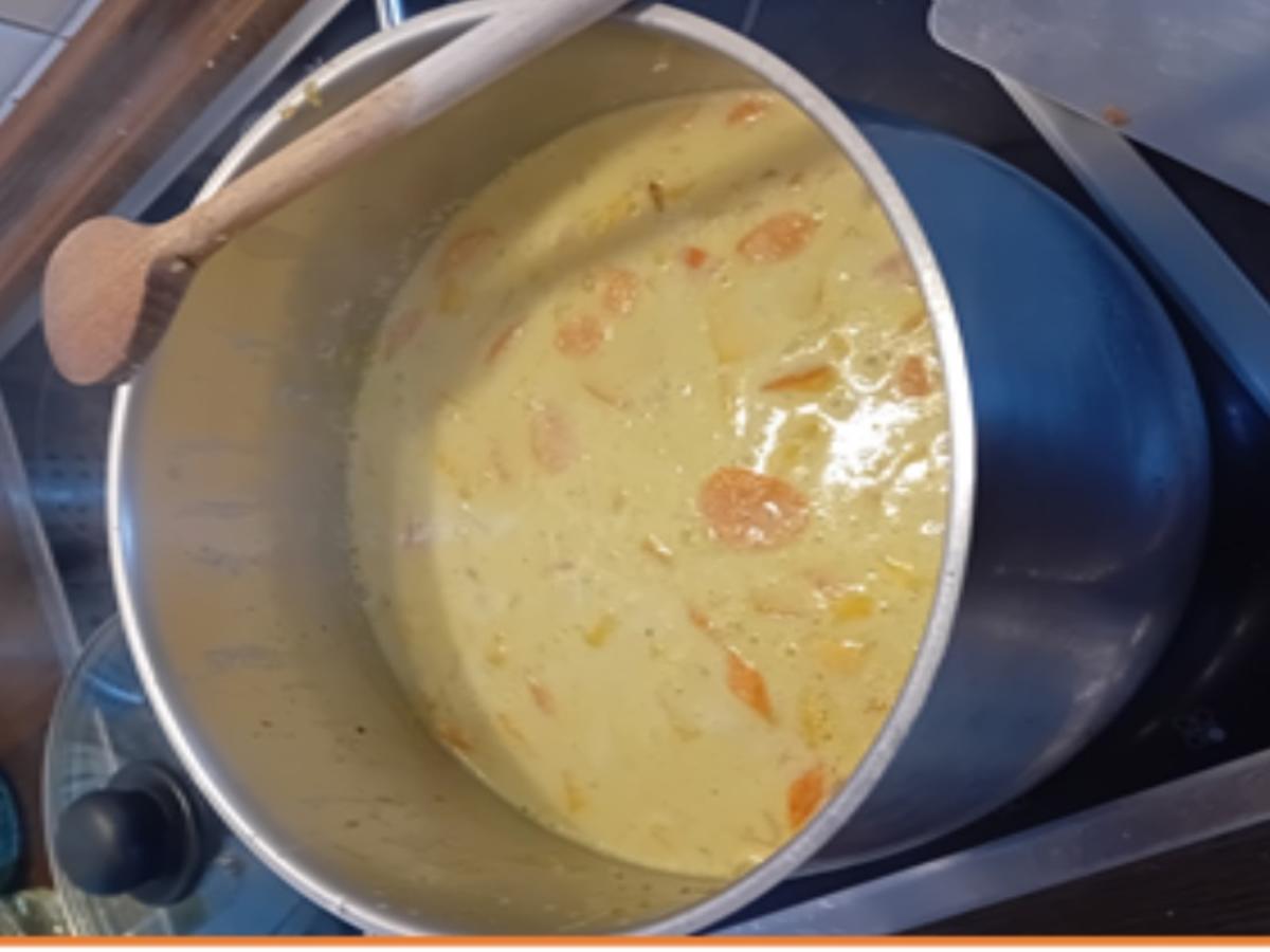 Möhren-Kürbis-Creme-Suppe mit Garnelenspieß - Rezept - Bild Nr. 17525