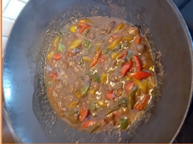 Rezept: Hähnchenleber mit Paprikamix und Basmatireis Bild Nr. 17540 Hähnchenleber mit Paprikamix und Basmatireis - Rezept - Bild Nr. 17540