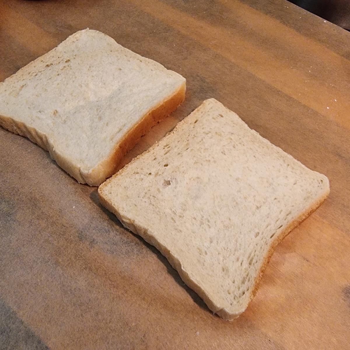 Rezept: Zwiebelsuppe mit Käse-Brotwürfeln Bild Nr. 17526 Zwiebelsuppe mit Käse-Brotwürfeln - Rezept - Bild Nr. 17526