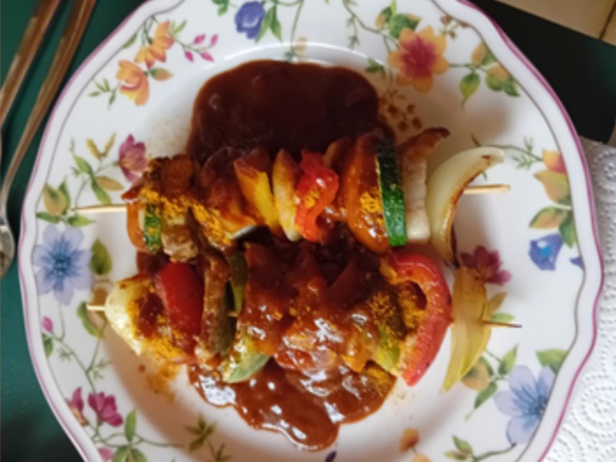 Bunte Schaschlik Spieße mit Currysauce und Baguette - Rezept - Bild Nr. 17533