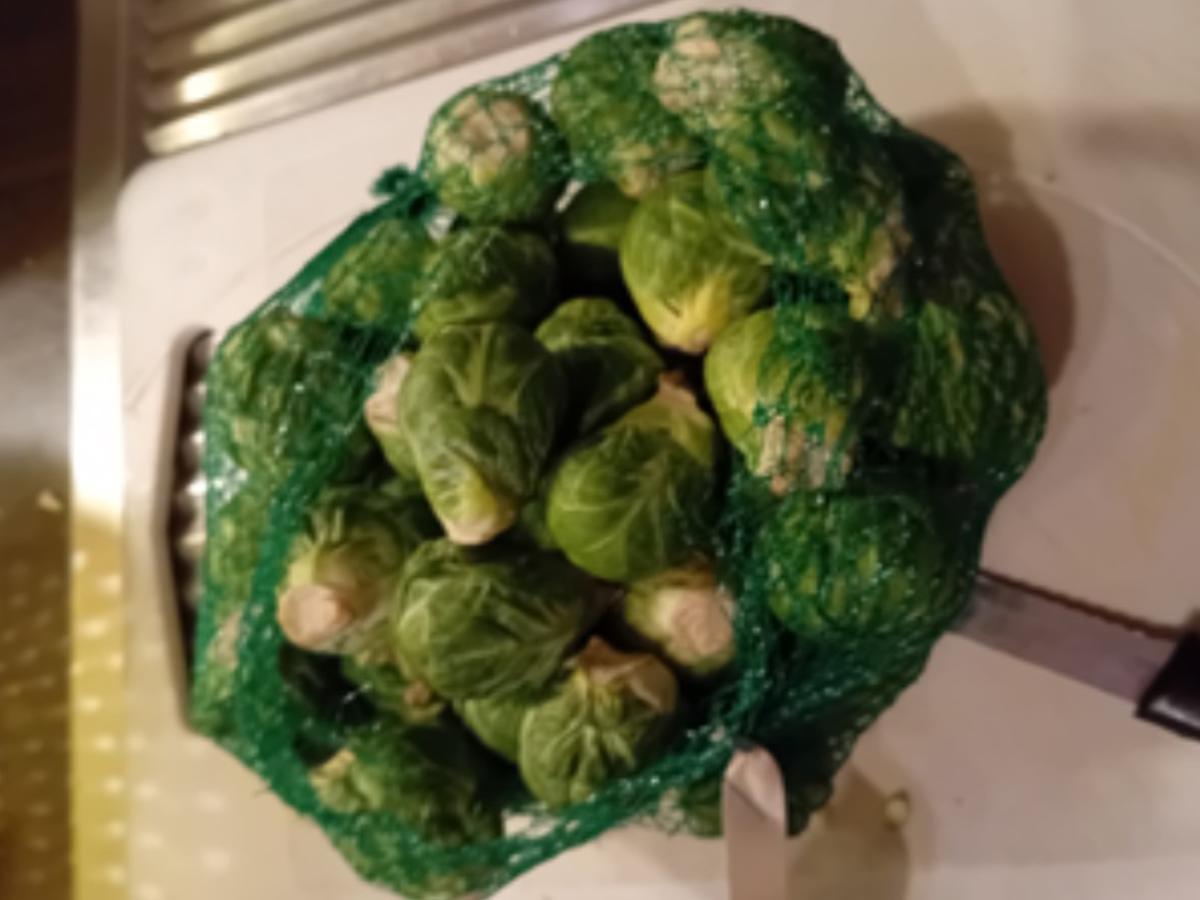 Lachsforelle mit Rosenkohl und Kartoffelstampf - Rezept - Bild Nr. 7