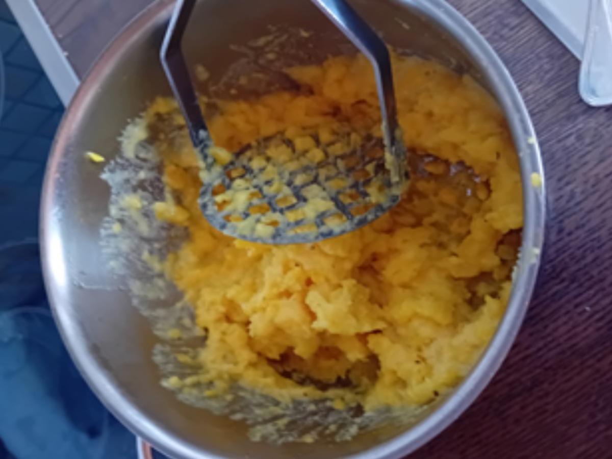 Lachsforelle mit Rosenkohl und Kartoffelstampf - Rezept - Bild Nr. 10