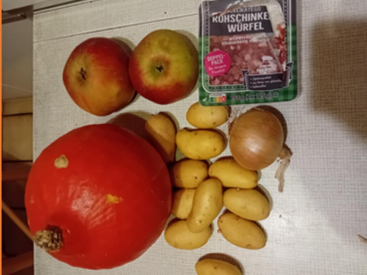 Kürbis-Apfelsuppe mit herzhafter Einlage - Rezept - Bild Nr. 17522