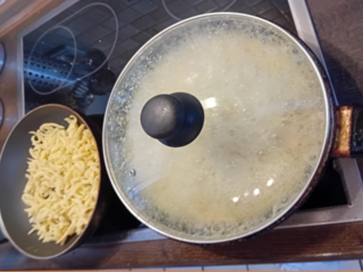 Rahmgeschnetzeltes mit Steinpilzen und Spätzle - Rezept - Bild Nr. 15