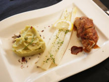 Involtini vom Kalb mit Parmaschinken und Kapern an Kartoffel-Erbsen-Wasabi-Püree - Rezept - Bild Nr. 2