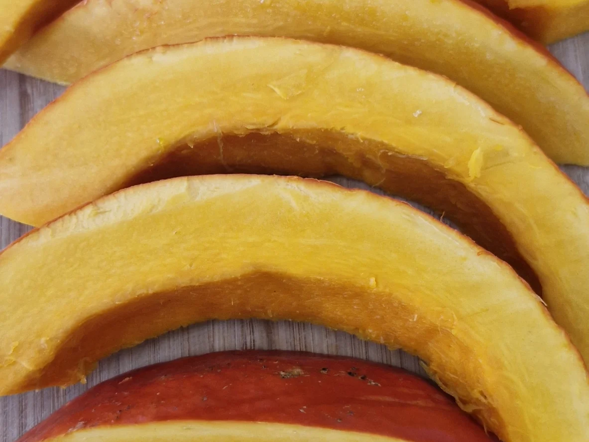 Rezept: Kürbisspalten mit scharfer Tomatensalsa Bild Nr. 4 Kürbisspalten mit scharfer Tomatensalsa - Rezept - Bild Nr. 4