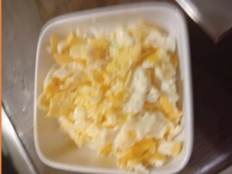 Mie-Nudeln mit Hähnchenfleisch, Paprikamix, Zwiebel und Ei - Rezept - Bild Nr. 9