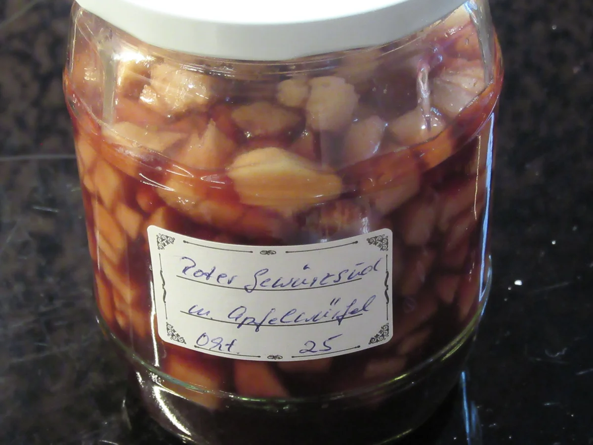 Vorrat: Äpfel im Rotwein-Gewürz-Sud - Rezept - Bild Nr. 17537