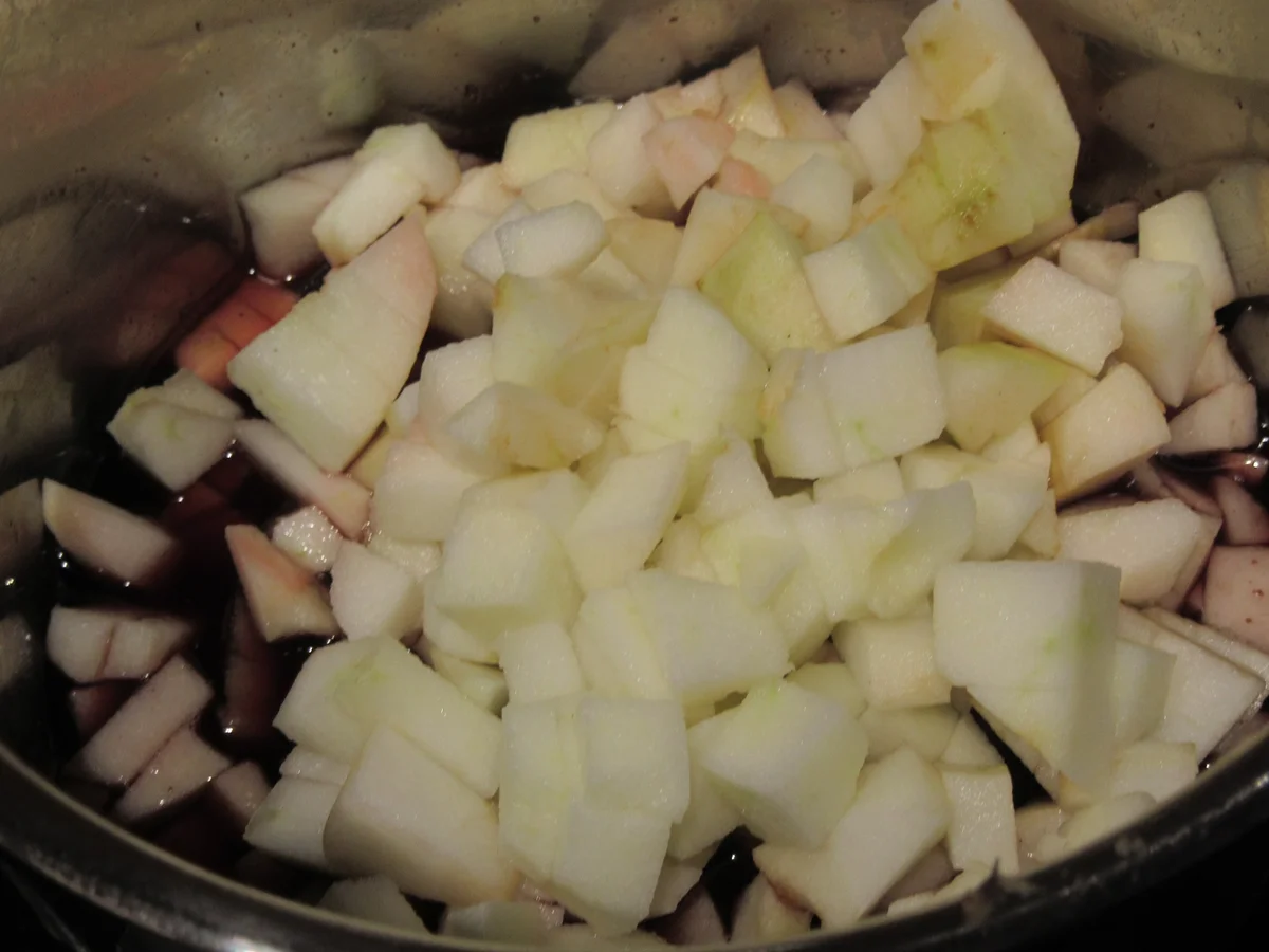 Vorrat: Äpfel im Rotwein-Gewürz-Sud - Rezept - Bild Nr. 17542