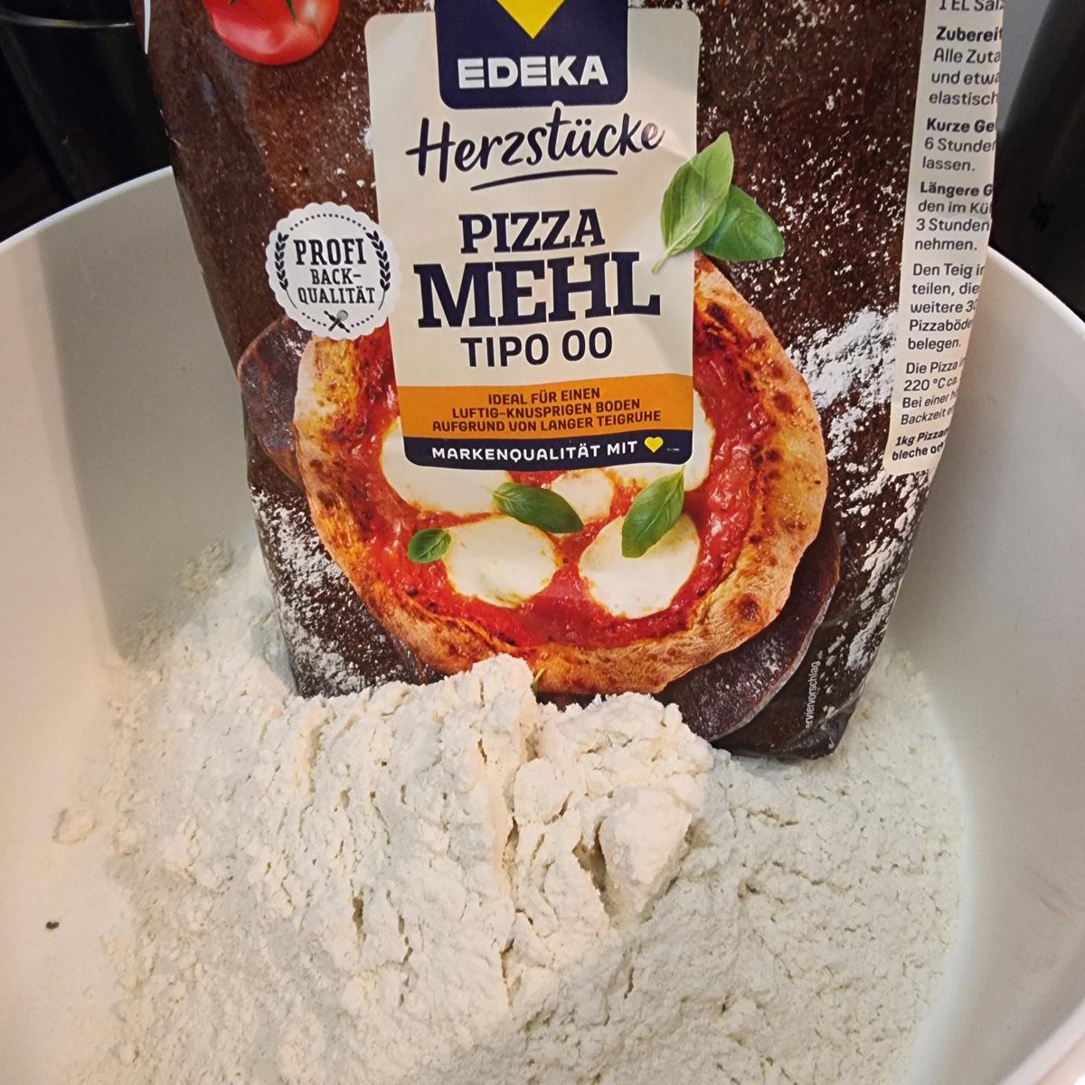 Spinat-Pizza mit Ei - Rezept - Bild Nr. 17541