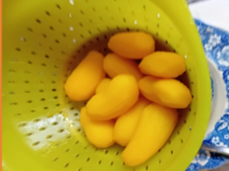 Bovist-Schnitzel mit Rahm-Kohlrabi und Drillingen - Rezept - Bild Nr. 12