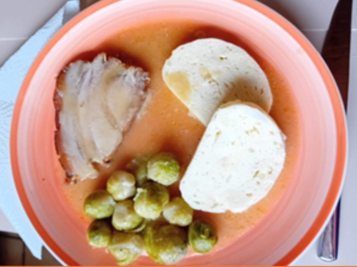 Bierbraten mit Sauce, Rosenkohl und Böhmischen Knödeln - Rezept - Bild Nr. 12
