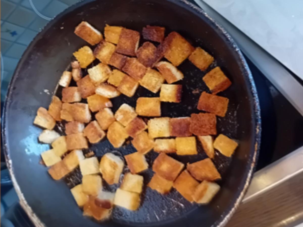 Knollensellerie-Rahmsuppe mit Toastbrot-Croutons - Rezept - Bild Nr. 15