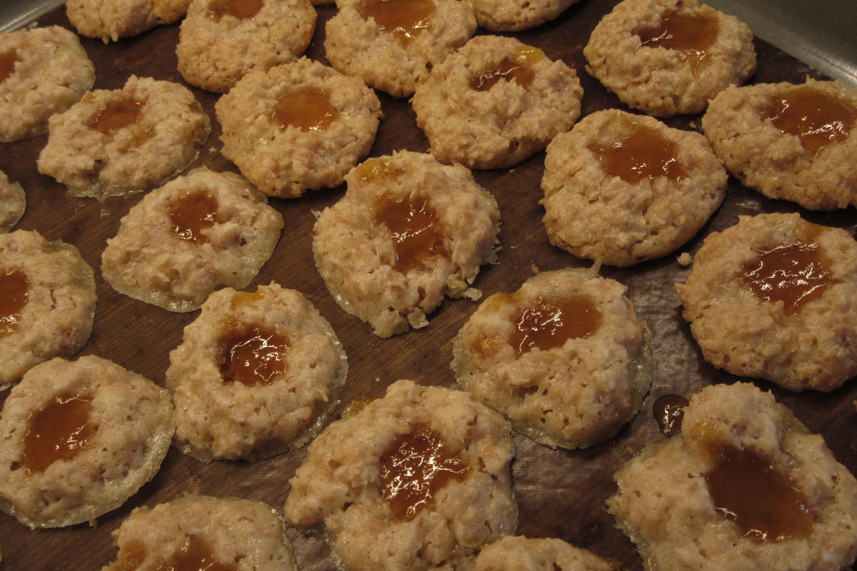 Rezept: Plätzchen: Fruchtige Kokosmakronen Bild Nr. 17545 Plätzchen: Fruchtige Kokosmakronen - Rezept - Bild Nr. 17545