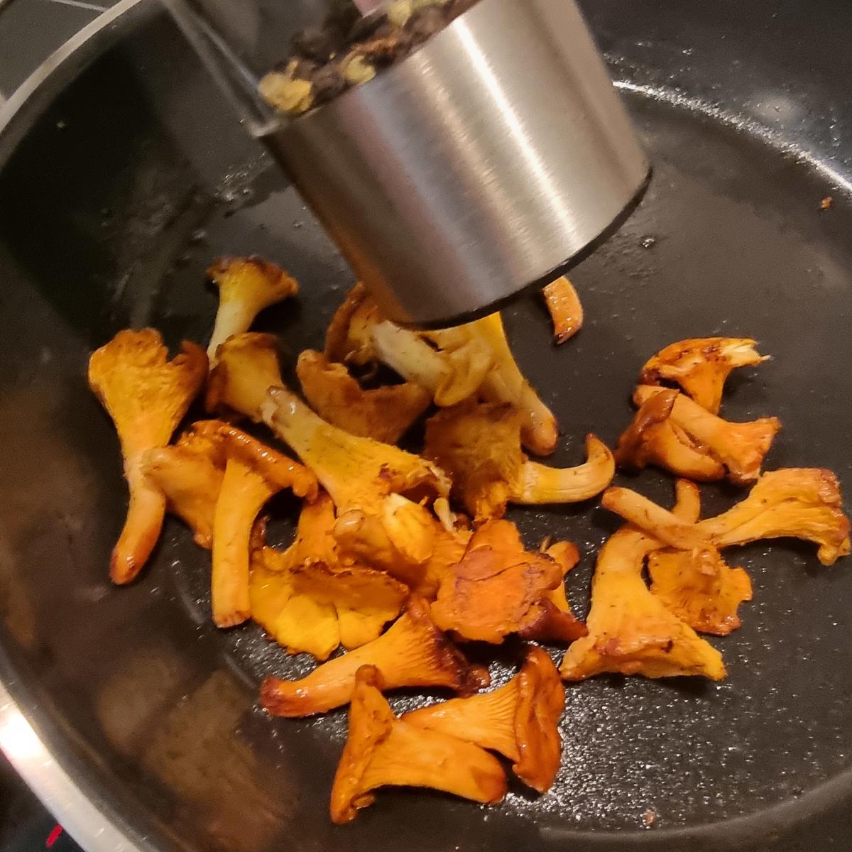 Rezept: Kartoffel-Pfifferling-Cremesuppe Bild Nr. 17578 Kartoffel-Pfifferling-Cremesuppe - Rezept - Bild Nr. 17578