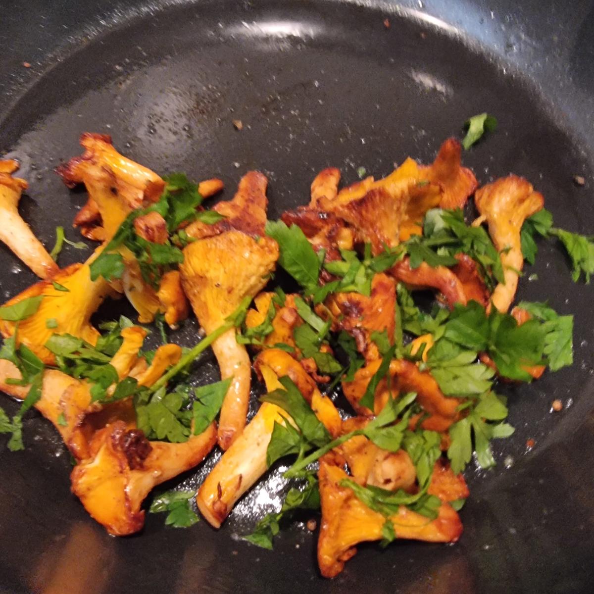 Rezept: Kartoffel-Pfifferling-Cremesuppe Bild Nr. 17579 Kartoffel-Pfifferling-Cremesuppe - Rezept - Bild Nr. 17579