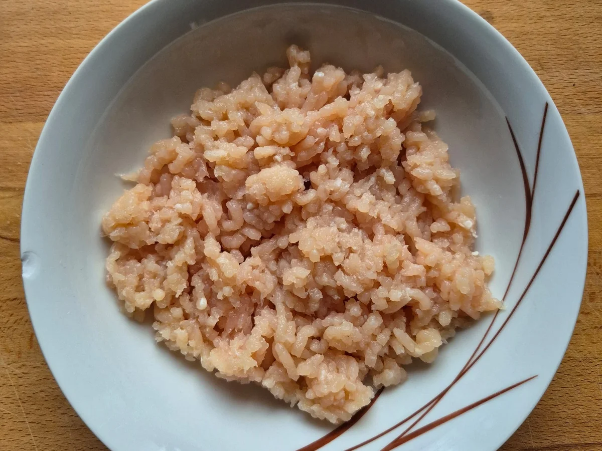 Schwarzer Zauberstrudel mit leichtem Coleslaw - Rezept - Bild Nr. 17575