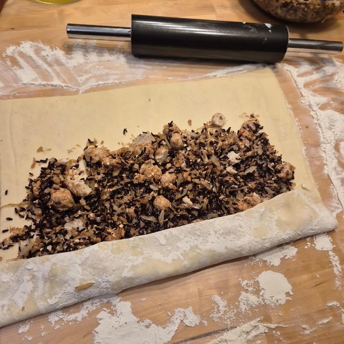 Rezept: Schwarzer Zauberstrudel mit leichtem Coleslaw Bild Nr. 17580 Schwarzer Zauberstrudel mit leichtem Coleslaw - Rezept - Bild Nr. 17580