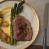Saltimbocca auf Spargel mit Smashed Potatoes - Rezept - Bild Nr. 2