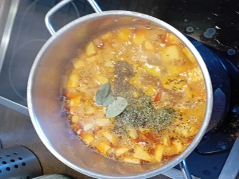 Schweinefilet-Kürbis-Gemüse-Suppe - Rezept - Bild Nr. 17609