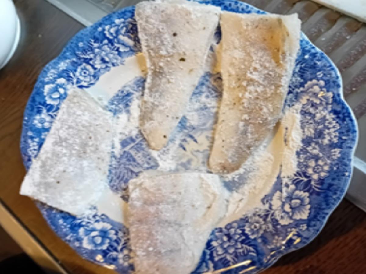 Rezept: Zanderfilet mit Kürbispüree, Drillingen und gerösteter Paprika Bild Nr. 17601 Zanderfilet mit Kürbispüree, Drillingen und gerösteter Paprika - Rezept - Bild Nr. 17601