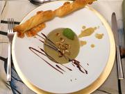 Zitronen-Minze-Erbsen-Cremesuppe mit gerösteten Pinienkernen - Rezept - Bild Nr. 2