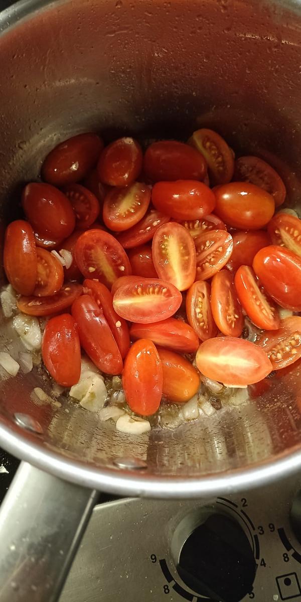 Rezept: Bananengarnelen (Banana Prawns) und Tomaten Linguine Bild Nr. 17601 Bananengarnelen (Banana Prawns) und Tomaten Linguine - Rezept - Bild Nr. 17601