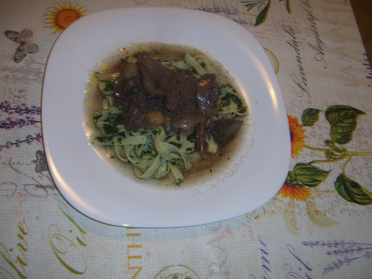 Rezept: Truthahnleber mit Spinatbandnudeln Bild Nr. 2 Truthahnleber mit Spinatbandnudeln - Rezept - Bild Nr. 2