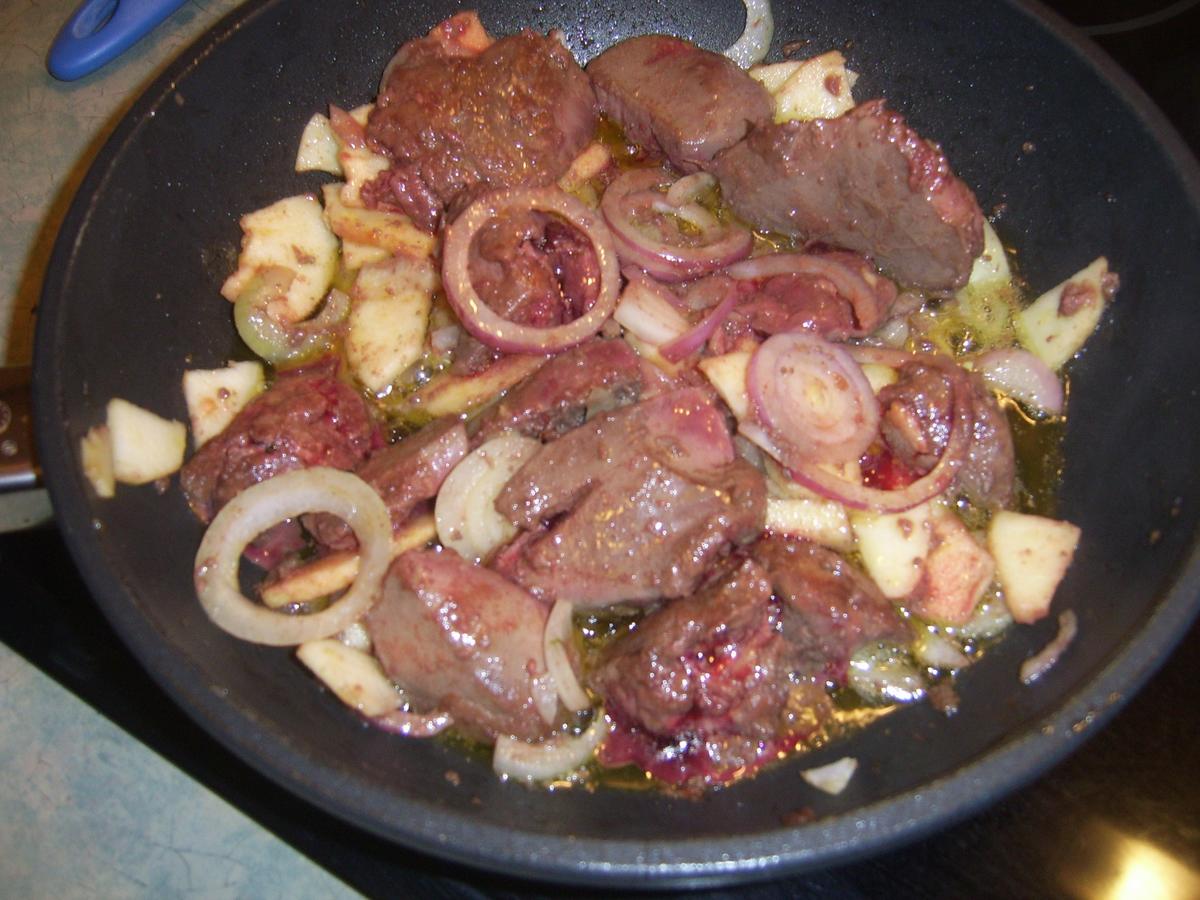 Rezept: Truthahnleber mit Spinatbandnudeln Bild Nr. 6 Truthahnleber mit Spinatbandnudeln - Rezept - Bild Nr. 6