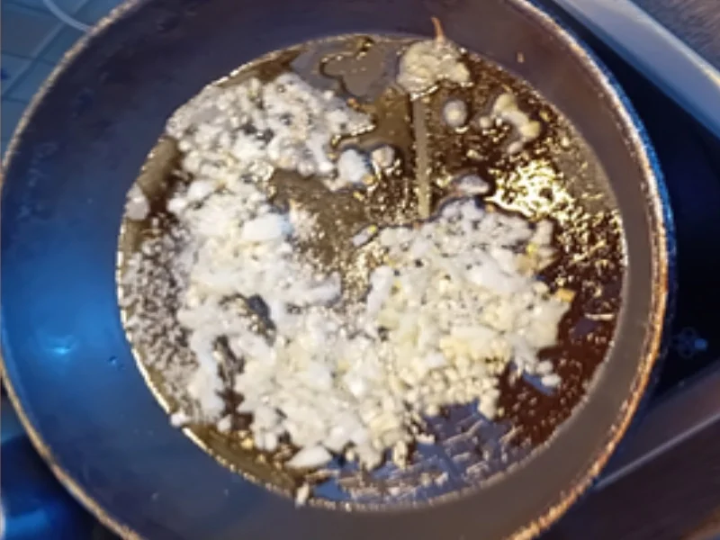 Spaghetti mit Steinpilz-Rahm-Sauce - Rezept - Bild Nr. 7