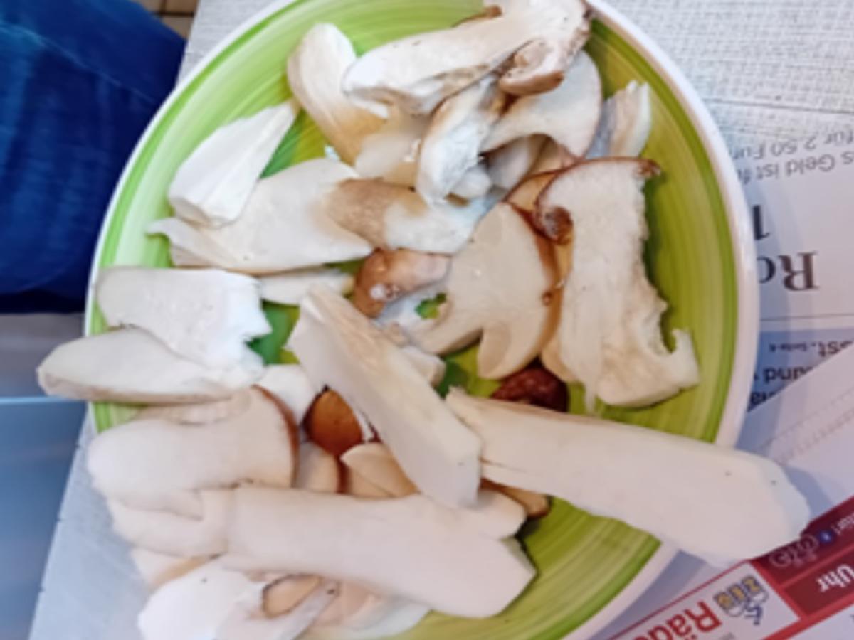 Rezept: Steinpilz-Bruschetta Bild Nr. 3 Steinpilz-Bruschetta - Rezept - Bild Nr. 3