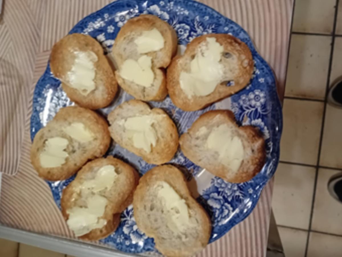 Rezept: Steinpilz-Bruschetta Bild Nr. 5 Steinpilz-Bruschetta - Rezept - Bild Nr. 5