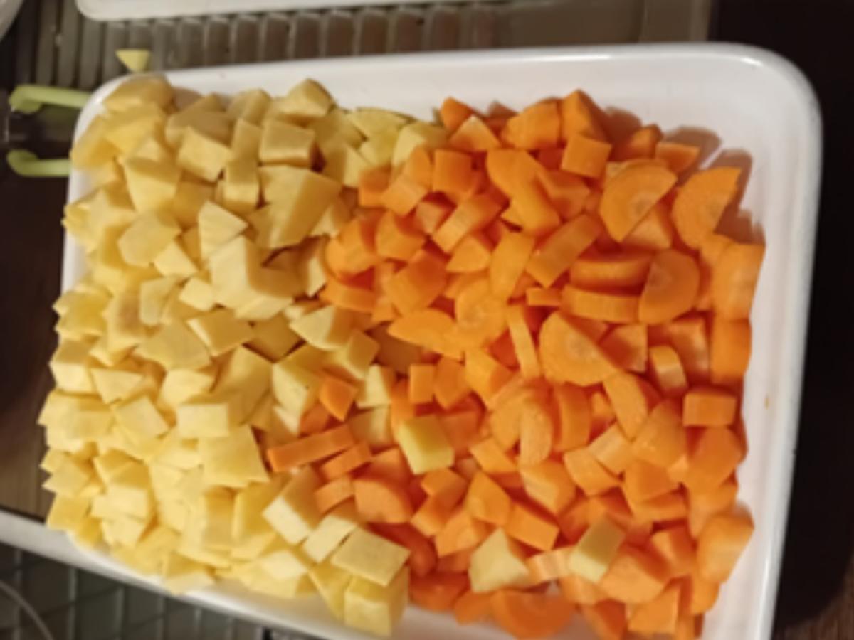 Rezept: Steckrübeneintopf wie früher bei Oma Bild Nr. 17603 Steckrübeneintopf wie früher bei Oma - Rezept - Bild Nr. 17603