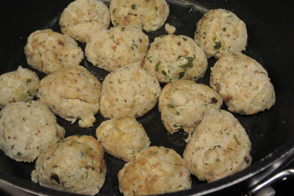 Rezept: Geflügel: Hühnerklößchen Bild Nr. 17605 Geflügel: Hühnerklößchen - Rezept - Bild Nr. 17605