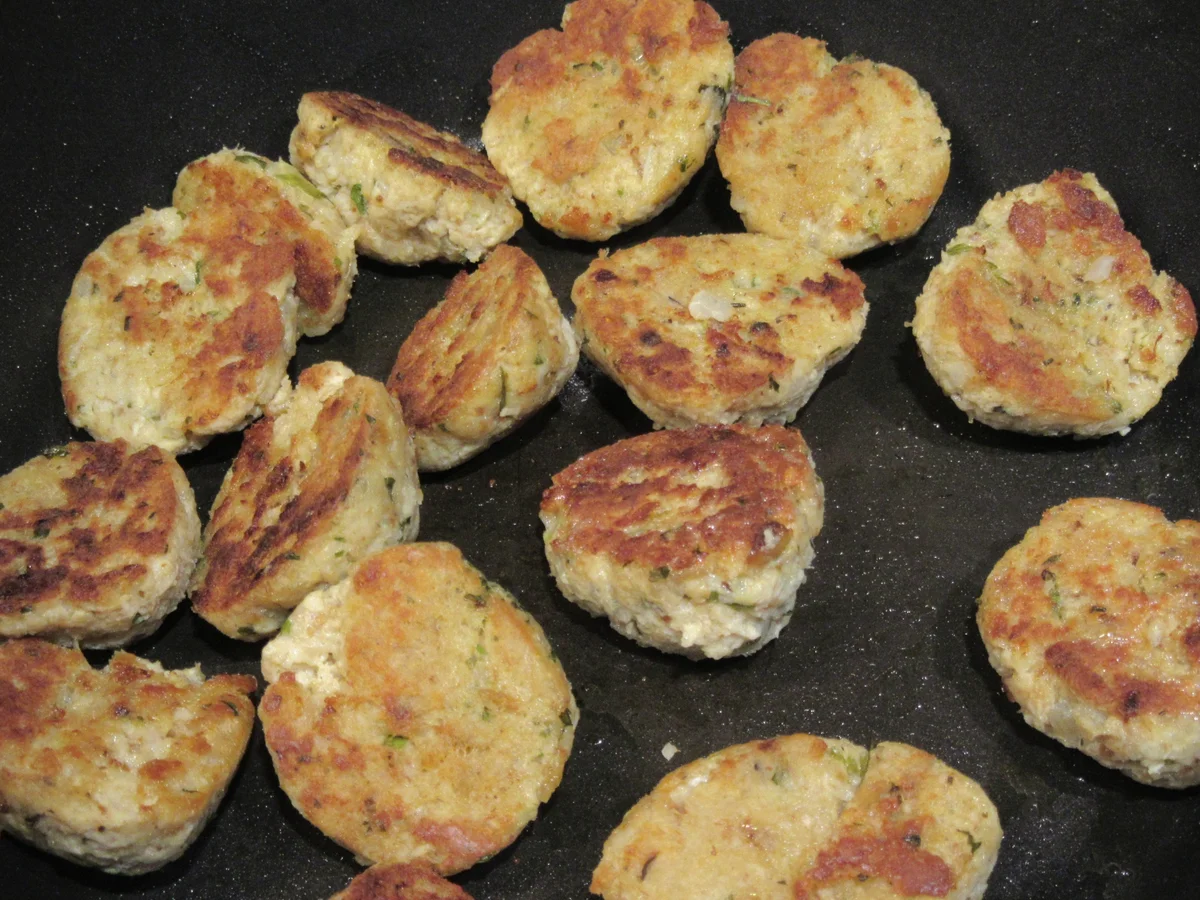 Geflügel: Hühnerklößchen - Rezept - Bild Nr. 17606