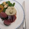 Hirschfilet mit Kartoffelrösti und Zuckerschoten mit Weinbergpfirsich - Rezept - Bild Nr. 17598