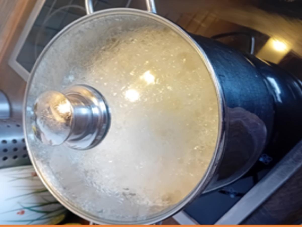 Rezept: Steinpilz-Rahm-Suppe mit asiatischer Note Bild Nr. 17603 Steinpilz-Rahm-Suppe mit asiatischer Note - Rezept - Bild Nr. 17603