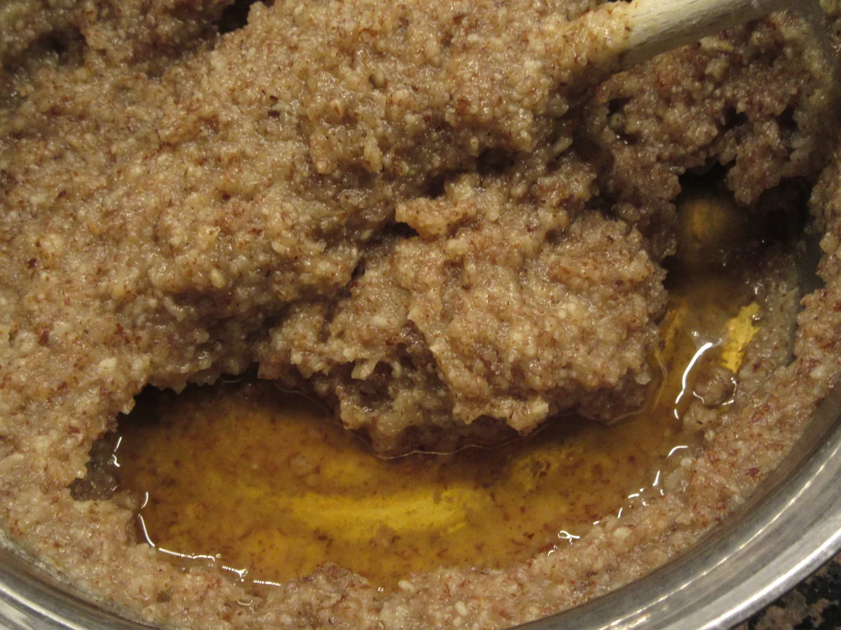 Rezept: Plätzchen: Mandelmakronen mit Orangenmarmelade Bild Nr. 17602 Plätzchen: Mandelmakronen mit Orangenmarmelade - Rezept - Bild Nr. 17602