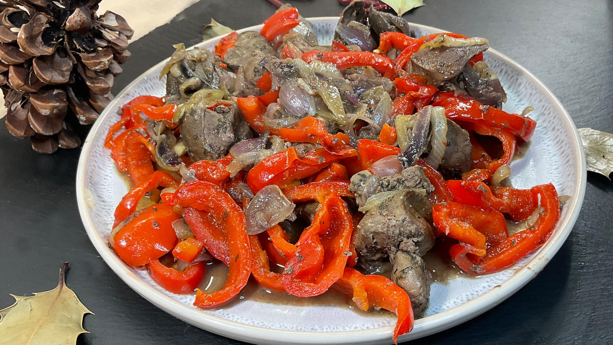 Rezept: Gänseleber mit Zwiebeln und Paprika Bild Nr. 2 Gänseleber mit Zwiebeln und Paprika - Rezept - Bild Nr. 2