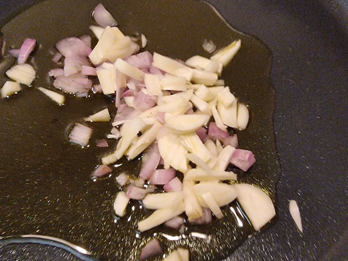 Nudeln mit Gemüse in Tomatensauce - Rezept - Bild Nr. 17599