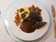 Rehrücken mit limetten-Piment Rub an Wild Jus mit Kartoffel-Selleriestampf - Rezept - Bild Nr. 2