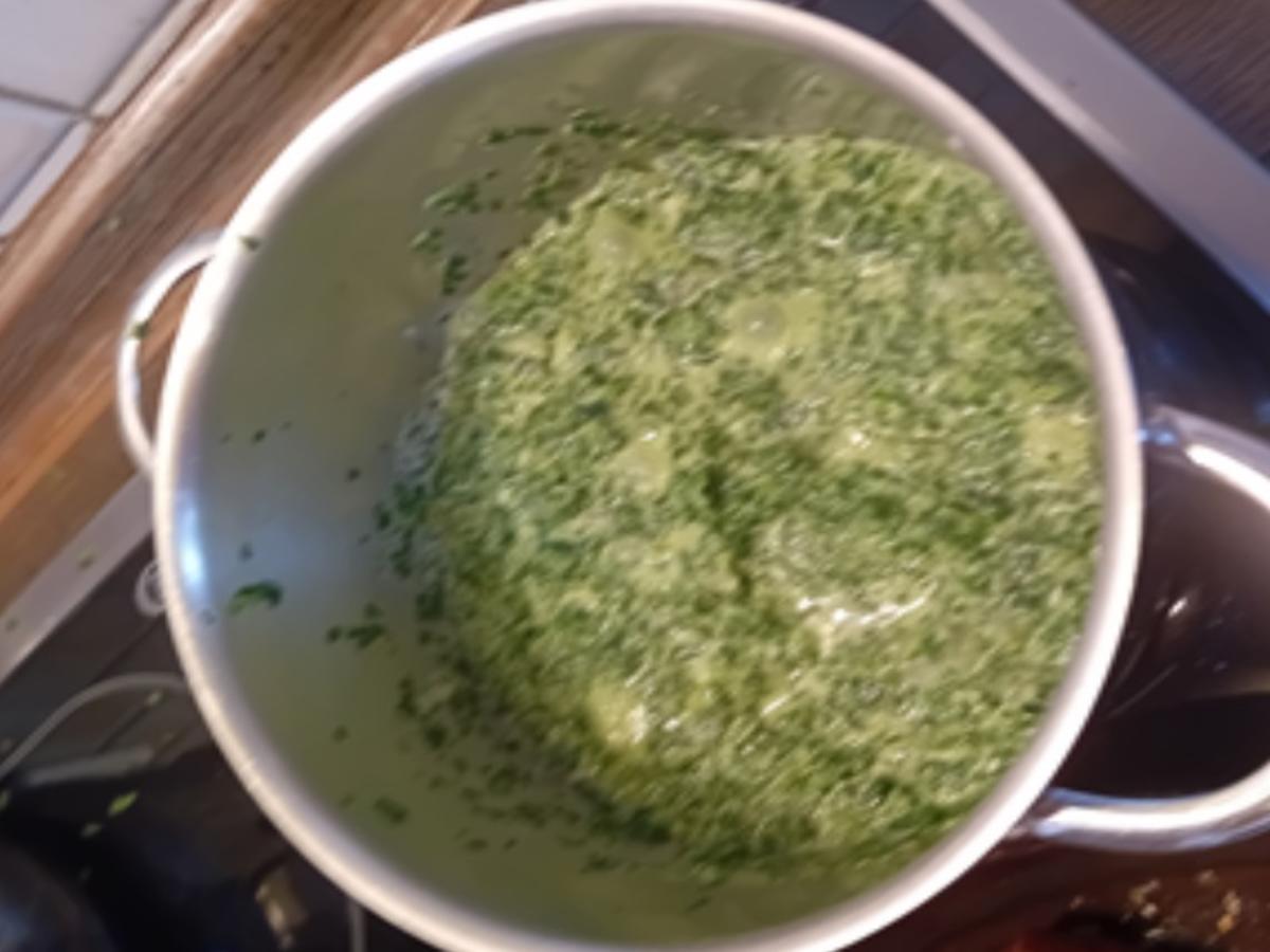Gebräunter Leberkäse mit würzigen Rahmspinat und Drillingen - Rezept - Bild Nr. 17608