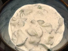 Gurkensalat mit saurer Sahne - Rezept - Bild Nr. 17605